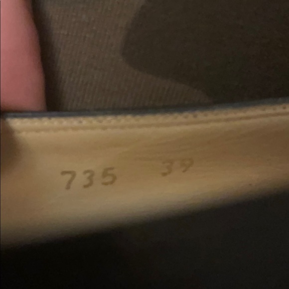 Chanel Black classic pumps Size 39 - Picture 10 of 10